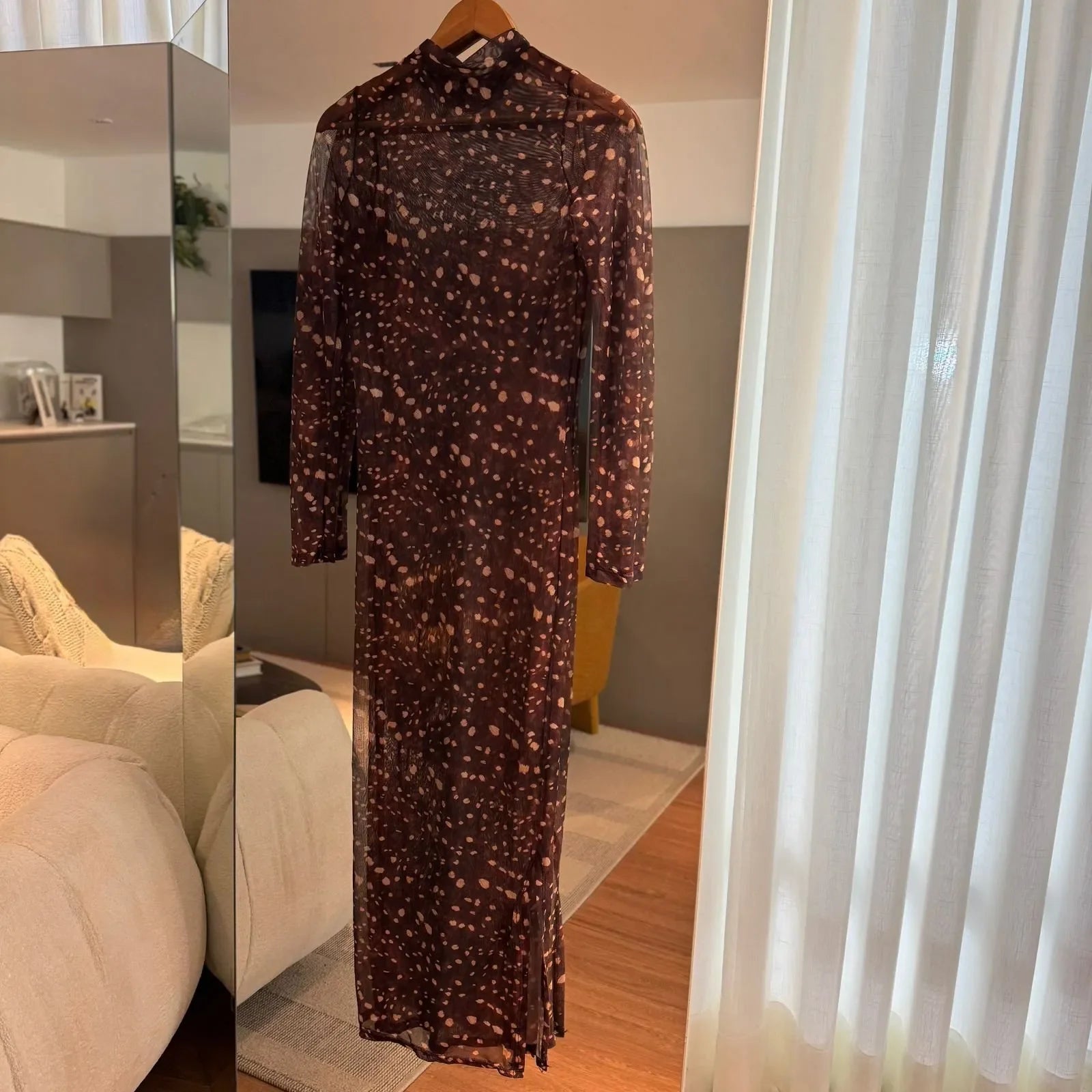 Vestido Tule Manga Longa