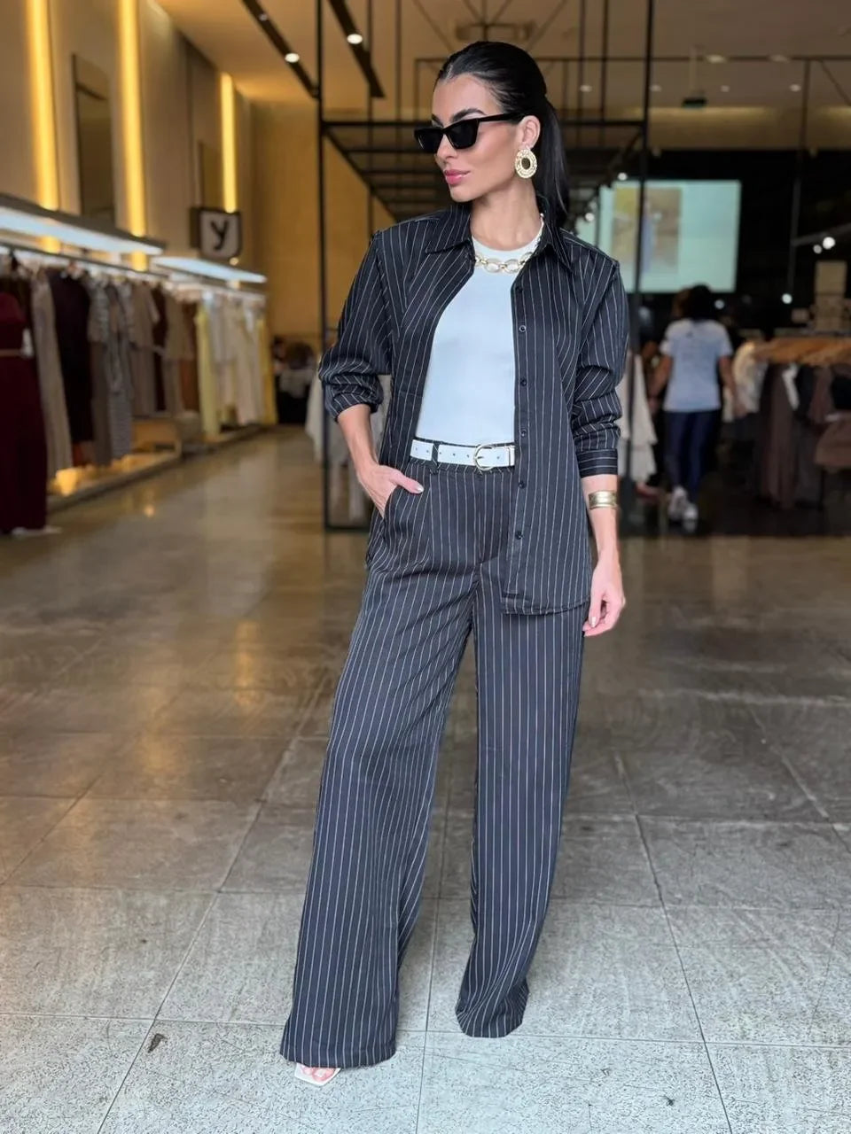 Conjunto Pantalona Risca Giz Alfaiataria