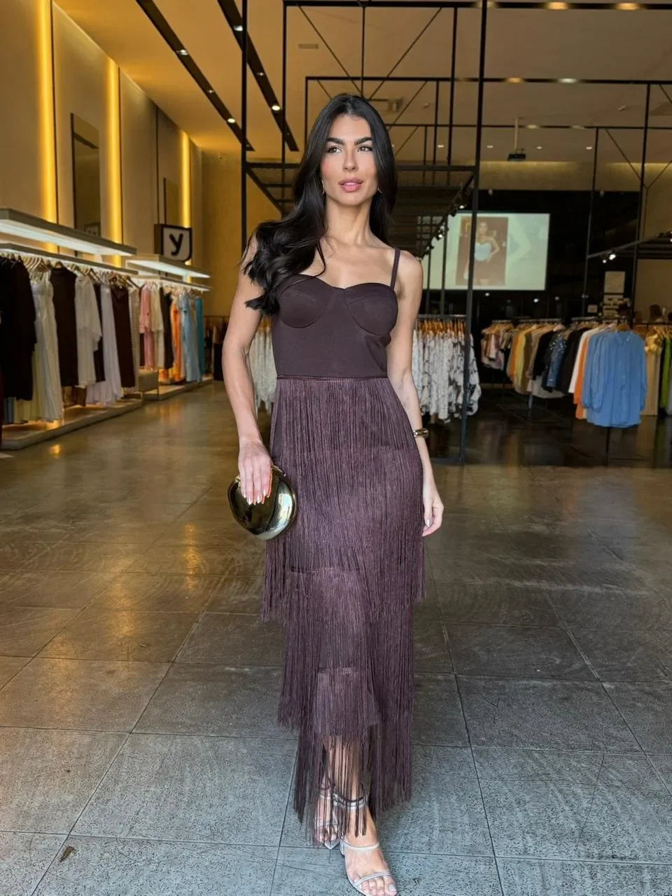 Vestido Longo Luxo Detalhe Franjas