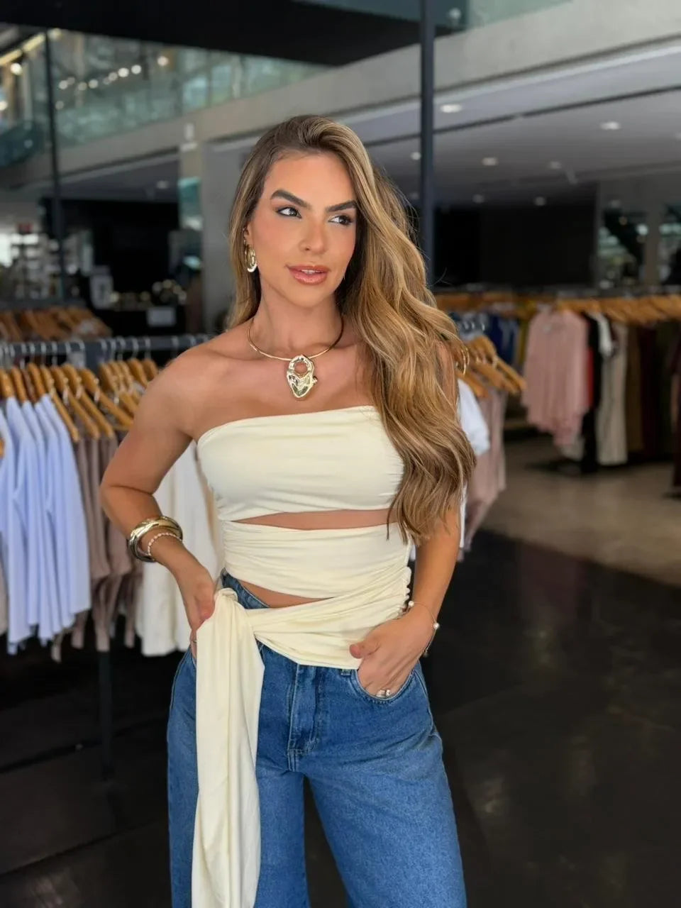 Blusa Tomara Que Caia Amarração